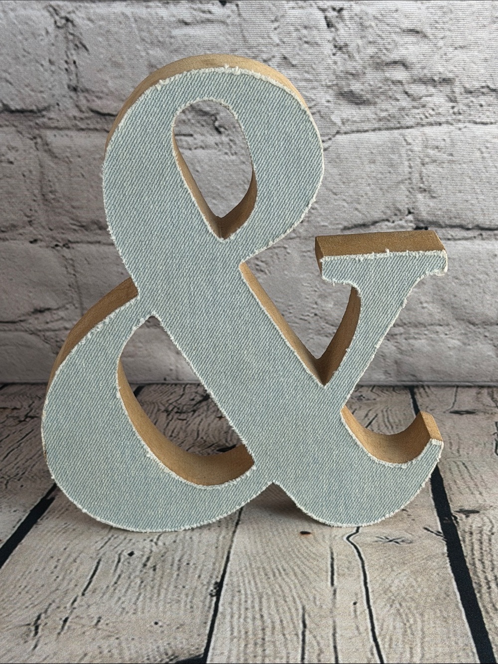 Decorative Ampersand Accent in Light Denim Blue